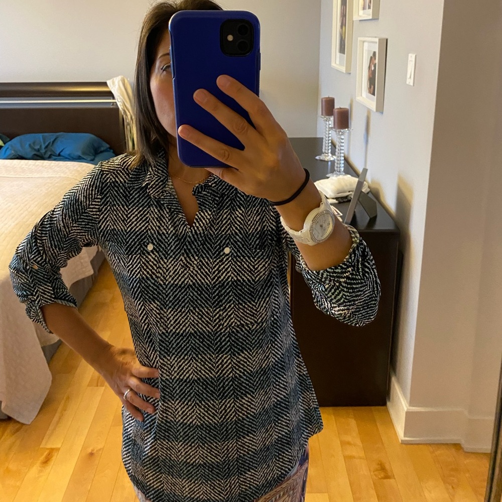 Beautiful and super comfy top. Perfect for work or day out